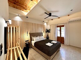 Golden Sand Beach Villa