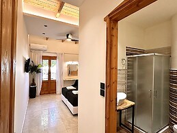 Golden Sand Beach Villa