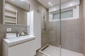 Huswell - Villa Near Beach With Double Parking