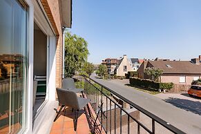 Huswell - Villa Near Beach With Double Parking
