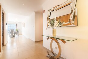 Palm Paradise by Atlantic Holiday