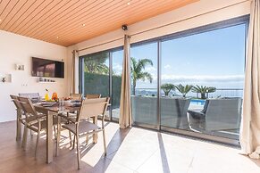 Palm Paradise by Atlantic Holiday