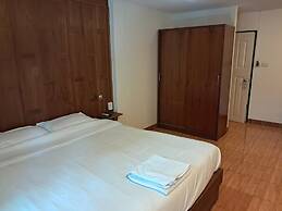 Namtip Bar & Guesthouse