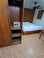 Namtip Bar & Guesthouse