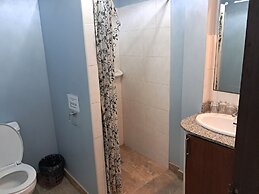 Namtip Bar & Guesthouse