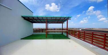 Breezy Mountain View