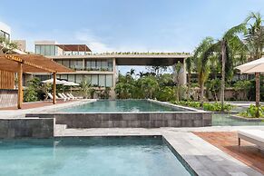 Luxury 2Bed MT D104 By Sandy Powerful