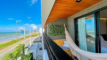 Ocean Art Park by Living