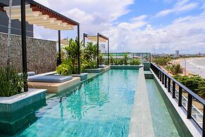 Ocean Art Park by Living