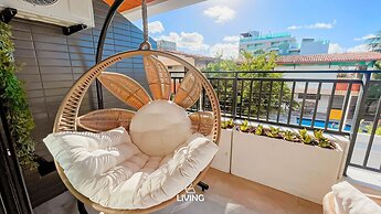 Ocean Art Park by Living