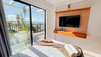 Ocean Art Park by Living