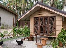 Villa with pool in an ecovillage Nido Fi