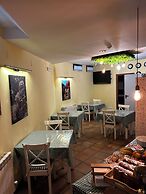 THE WAY HOTEL & SUITES