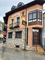 THE WAY HOTEL & SUITES