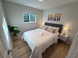 Vancouver Lake City Way Guesthouse