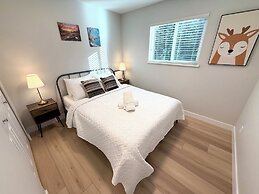 Vancouver Lake City Way Guesthouse