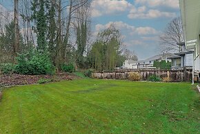 Vancouver Lake City Way Guesthouse