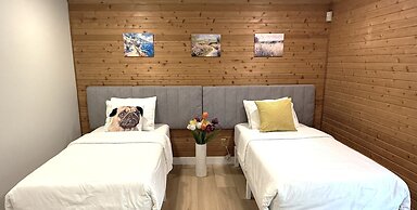 Vancouver Lake City Way Guesthouse