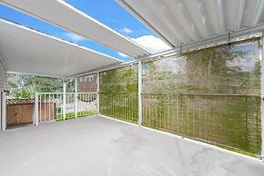 Vancouver Lake City Way Guesthouse