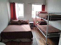 HOSTAL PUERTO LOUNGE