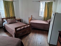 HOSTAL PUERTO LOUNGE