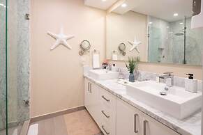 Beachy Condo - 2BR 2B