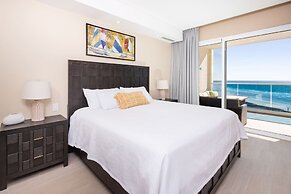 Beachy Condo - 2BR 2B