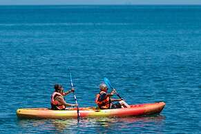 Beachy Condo - 2BR 2B