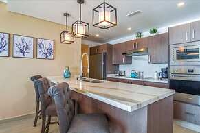 Beachy Condo - 2BR 2B