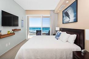 Beachy Condo - 2BR 2B