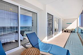 Beachy Condo - 2BR 2B