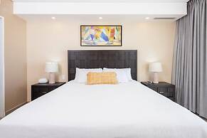 Beachy Condo - 2BR 2B