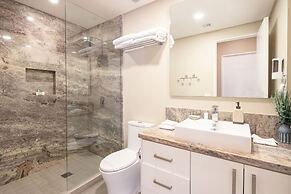 Beachy Condo - 2BR 2B