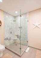 Beachy Condo - 2BR 2B