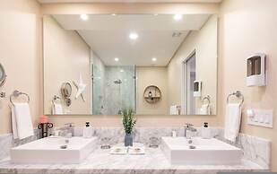 Beachy Condo - 2BR 2B