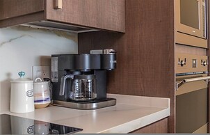 Beachy Condo - 2BR 2B