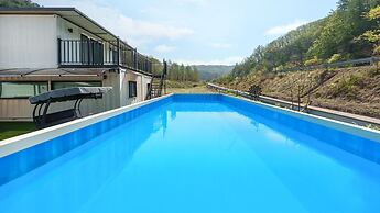 Hongcheon Pension 150