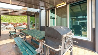 Hongcheon Pension 150