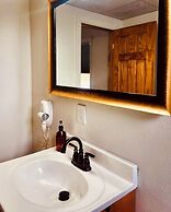 Elk Antler Inn