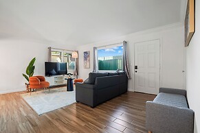 Cozy 2-Bedroom Retreat in Pacifica