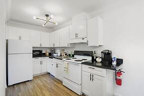 Cozy 2-Bedroom Retreat in Pacifica