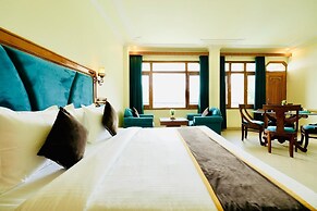 Pax Hotel Spring Solance