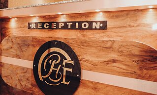 Pink Floyd Boutique Hotel