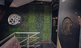 Pink Floyd Boutique Hotel