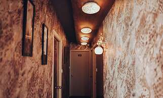 Pink Floyd Boutique Hotel