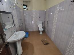 Hotel Gauri Shankar & Restaurant