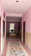 Hotel Gauri Shankar & Restaurant