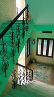 Hotel Gauri Shankar & Restaurant