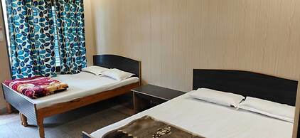 Hotel Gauri Shankar & Restaurant