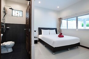 Holiday 2BR Jacuzzi Pool Villa Lancelot3